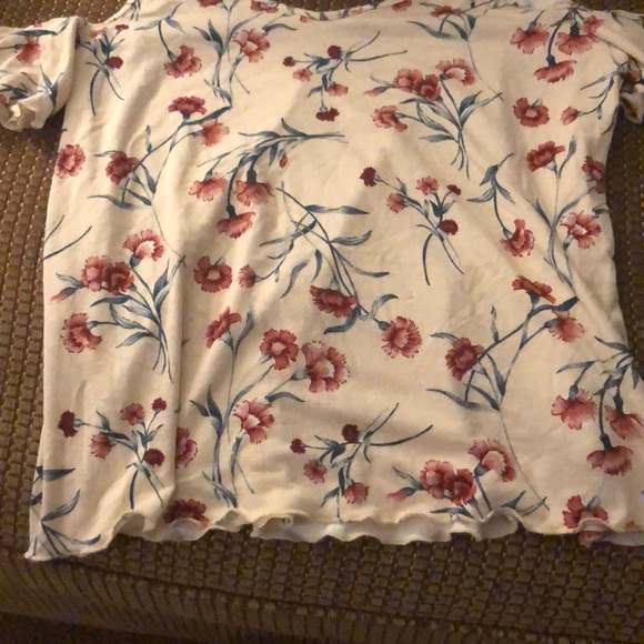 American Eagle Soft and Sexy Cold Shoulder Blouse - Picture 3 of 5